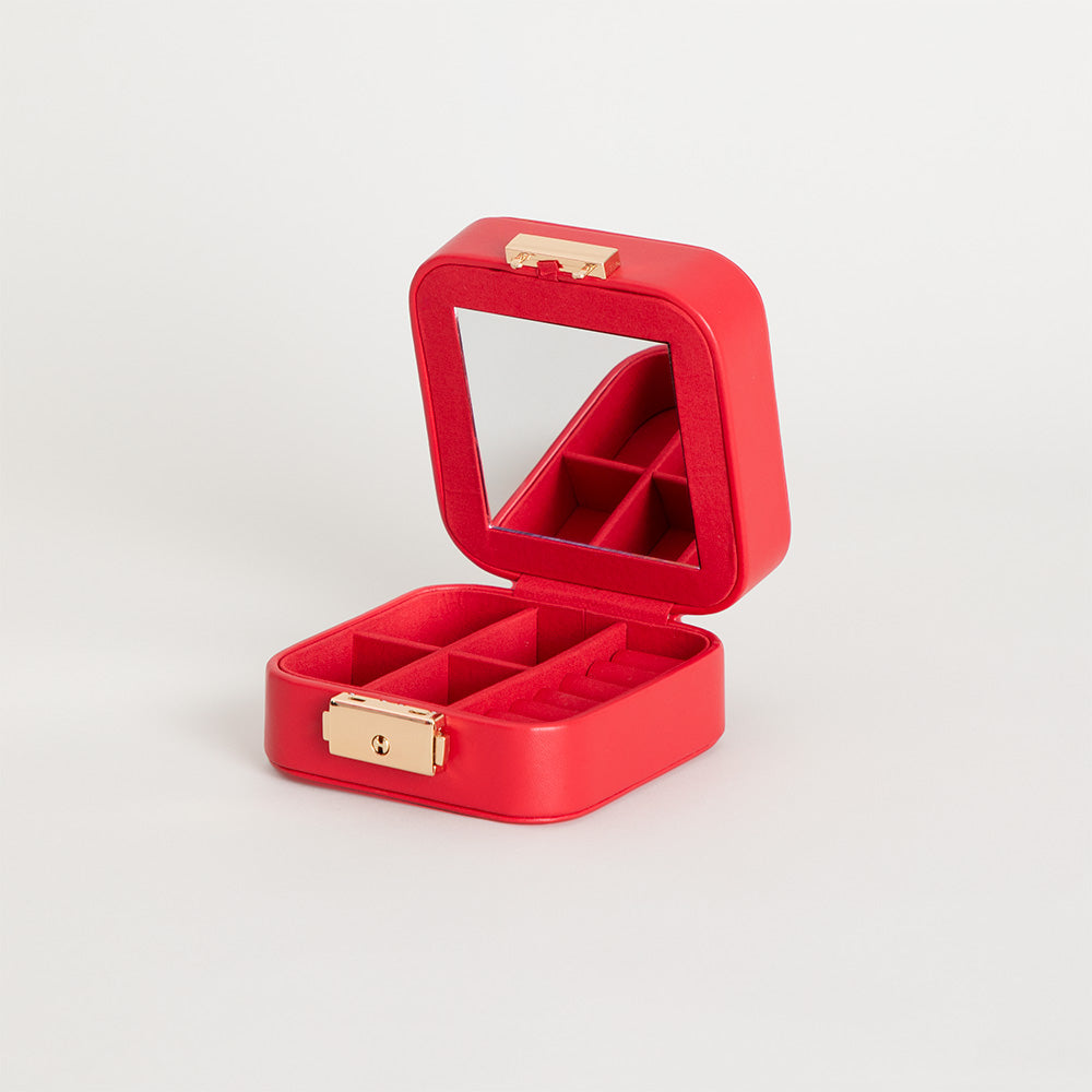 Billie Jewelry Box Open